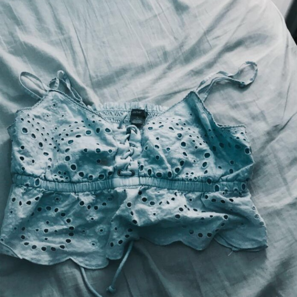 blue lace crop top